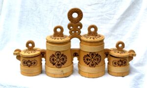 Ємність для спецій. Робота Володимира Ворончака, 2015 рік